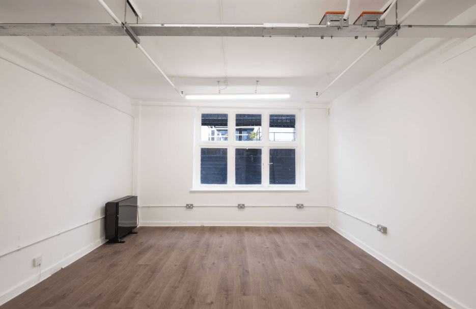 London, SW9 (Office)