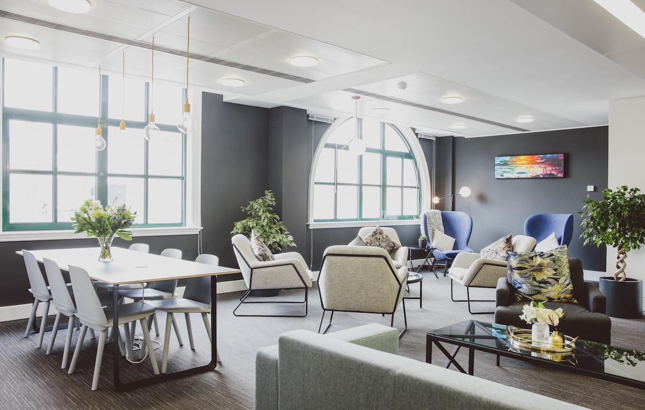 London, WC2A (Office)