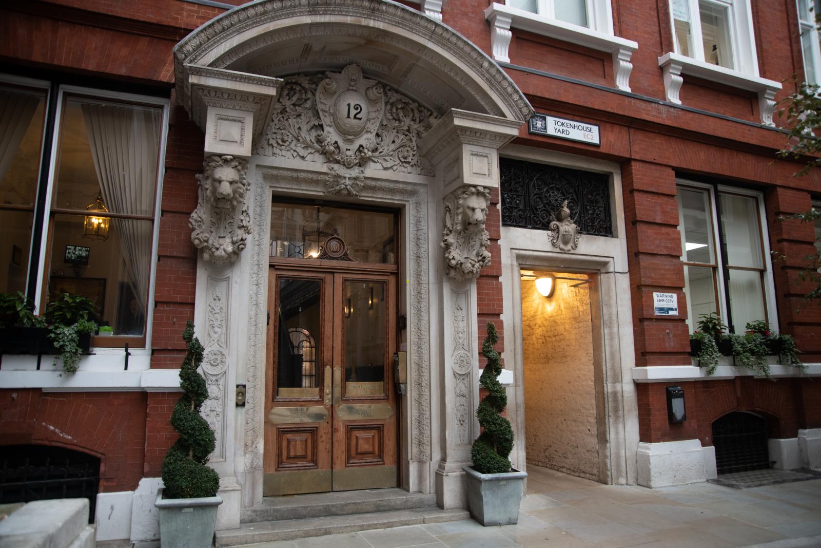 London, EC2R (Office)