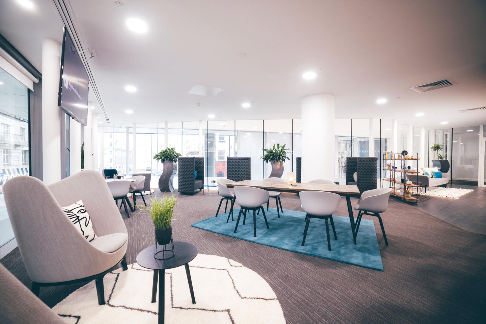 Liverpool , L3 (Office)
