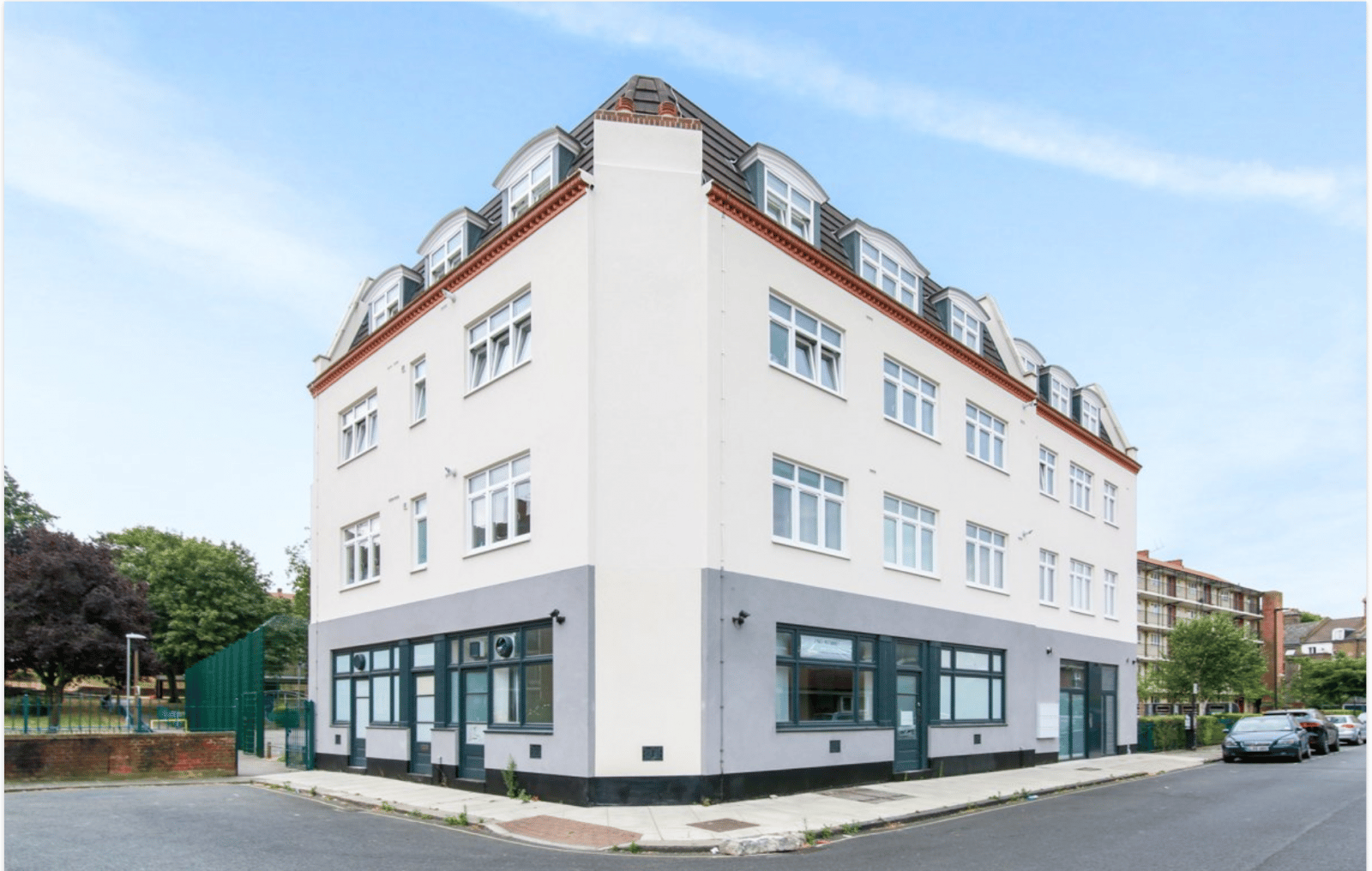 Battersea, SW11 (Retail Property (high street))