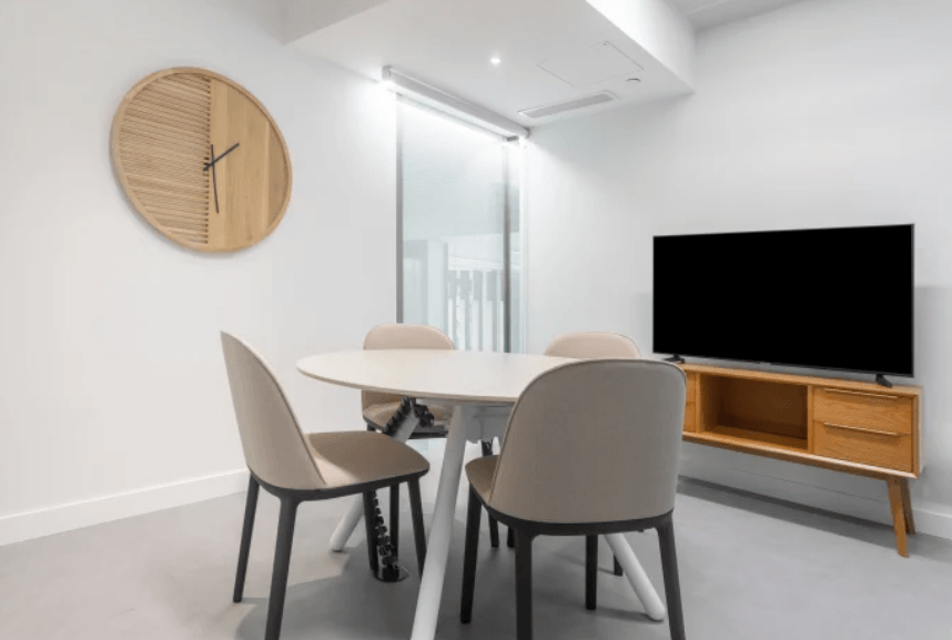 Walton-on-Thames, KT12 (Office)