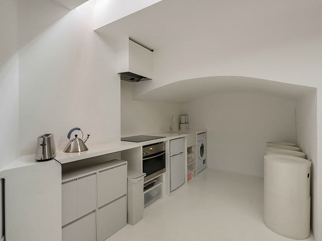 King's Cross, WC1X (Office)